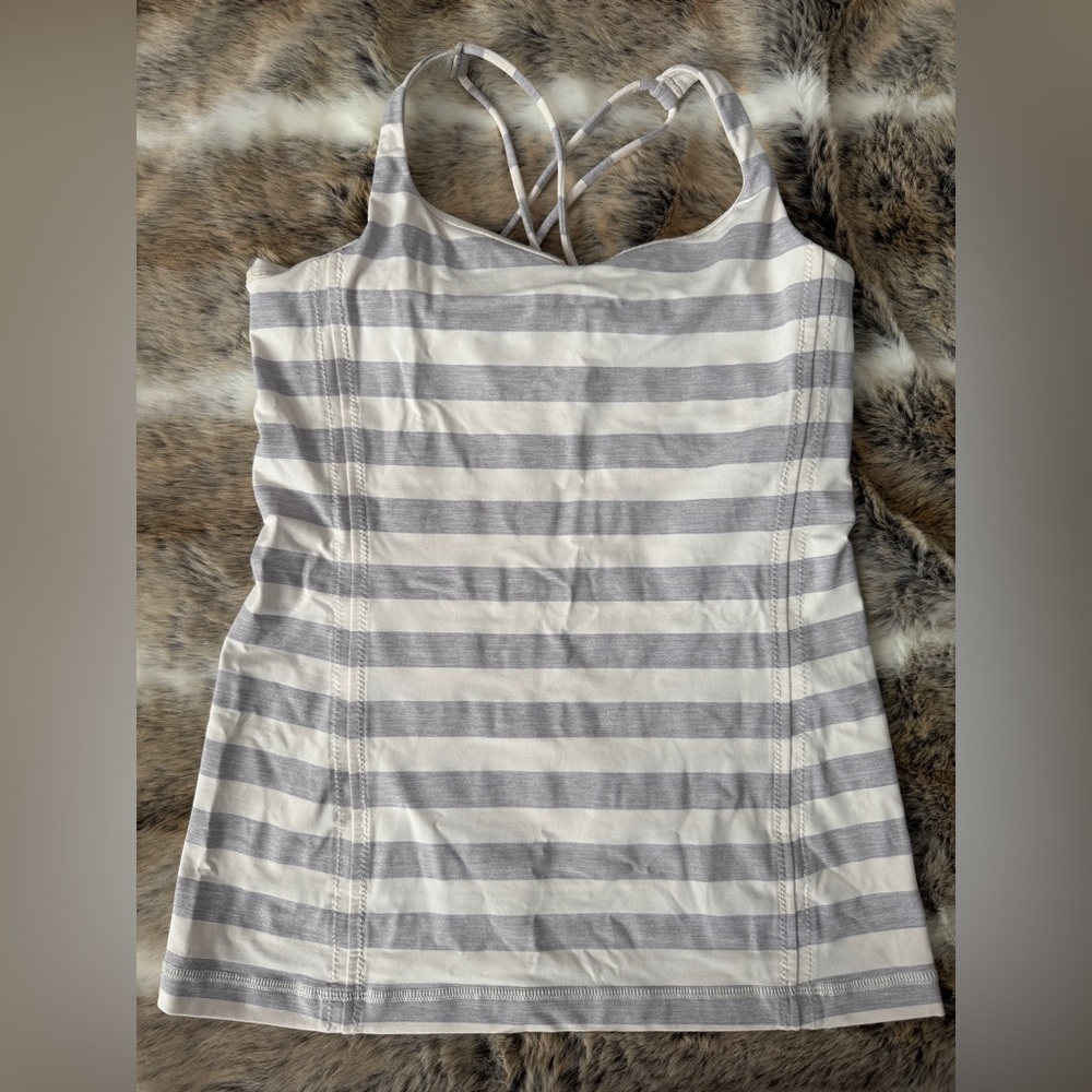 LuLuLemon Size 4 Striped Gray Women's Top Built In Bra